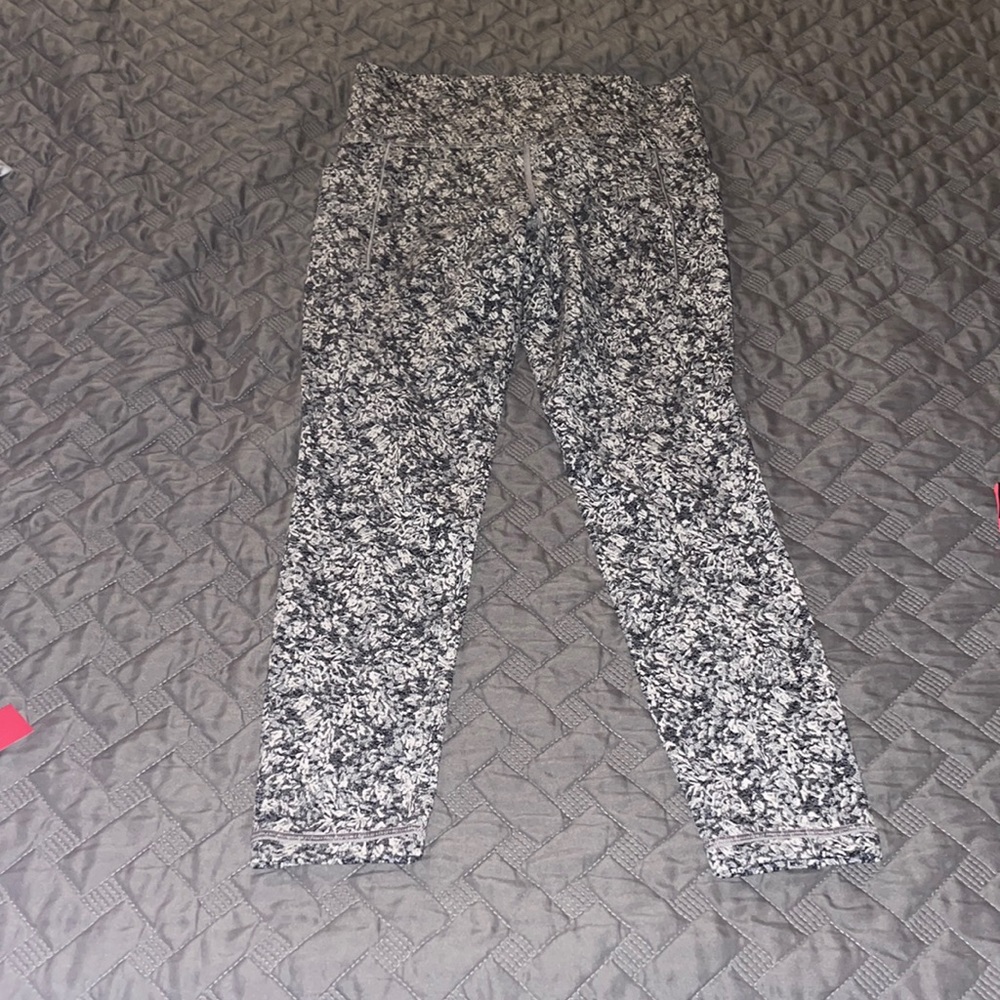 Athleta crop leggings